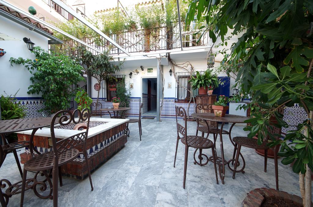 Aduar Guest house